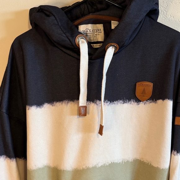 Wanakome Black, White, and Green Hoodie - Picture 5 of 11